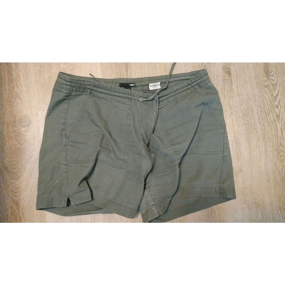 Shorts Women's Green Cargo pockets